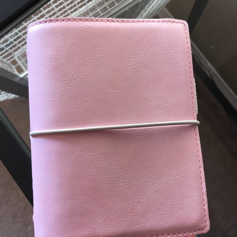 Filofax pocket domino soft pink planner